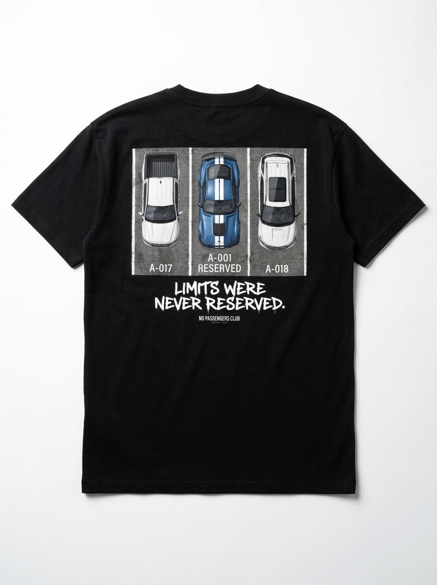 MUSTANG PARK™ Over-sized Black t-shirt