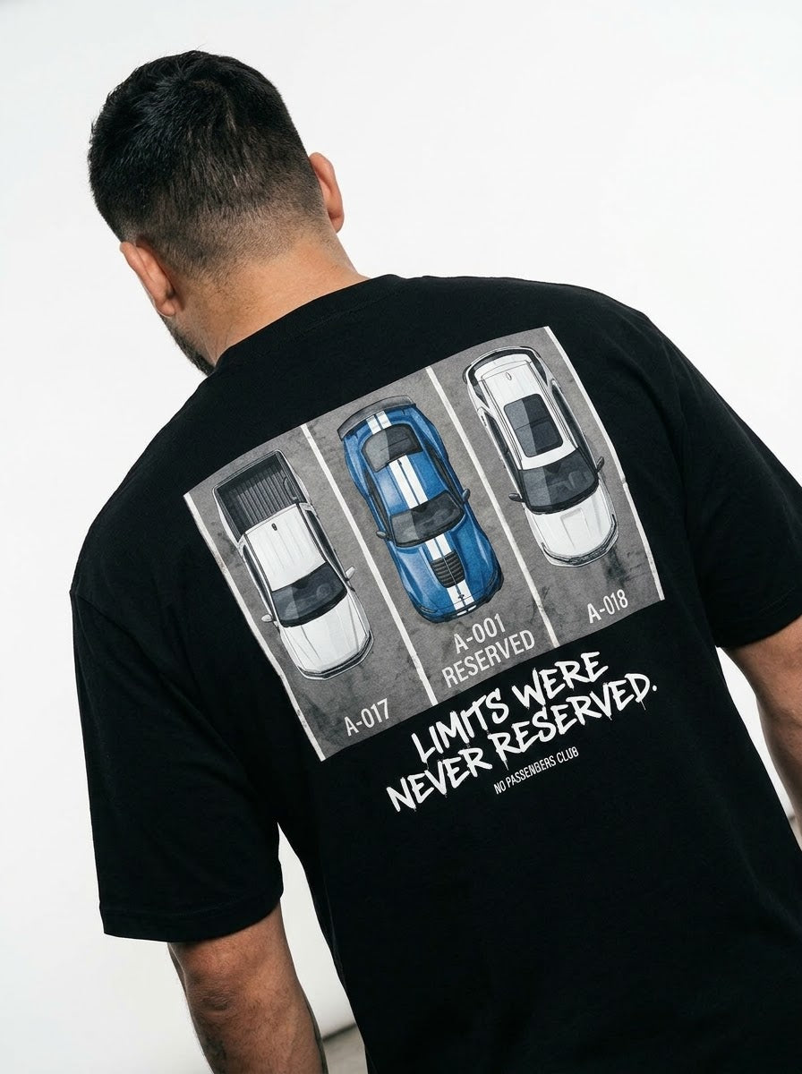 MUSTANG PARK™ Over-sized Black t-shirt