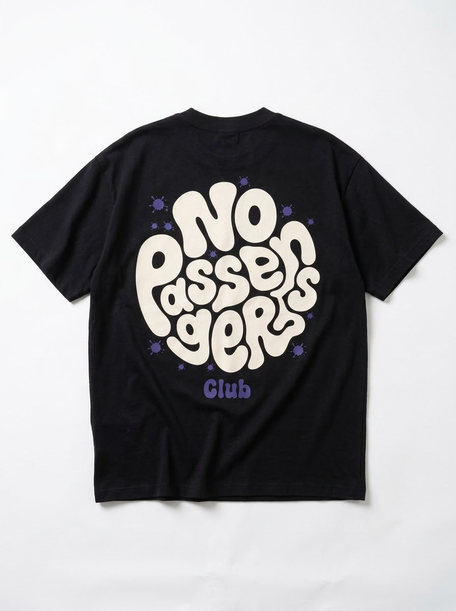 CLOUDY NO PASSENGERS Over-sized Black t-shirt