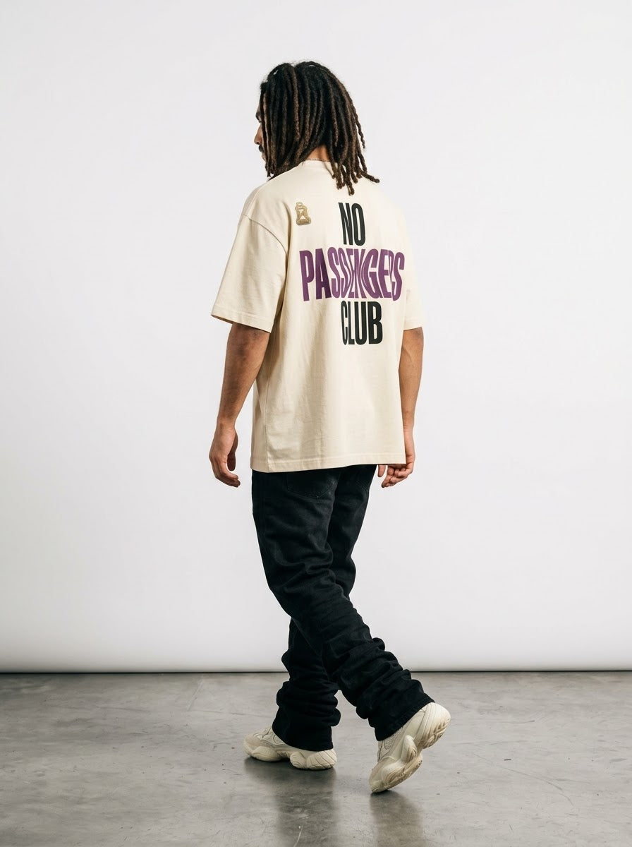 BLURRY PASSENGERS Oversized T-Shirt