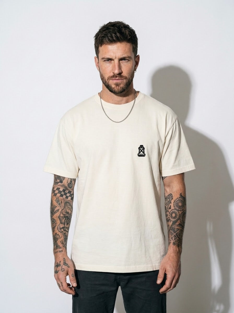 AVERAGE MINDS Oversized T-shirt