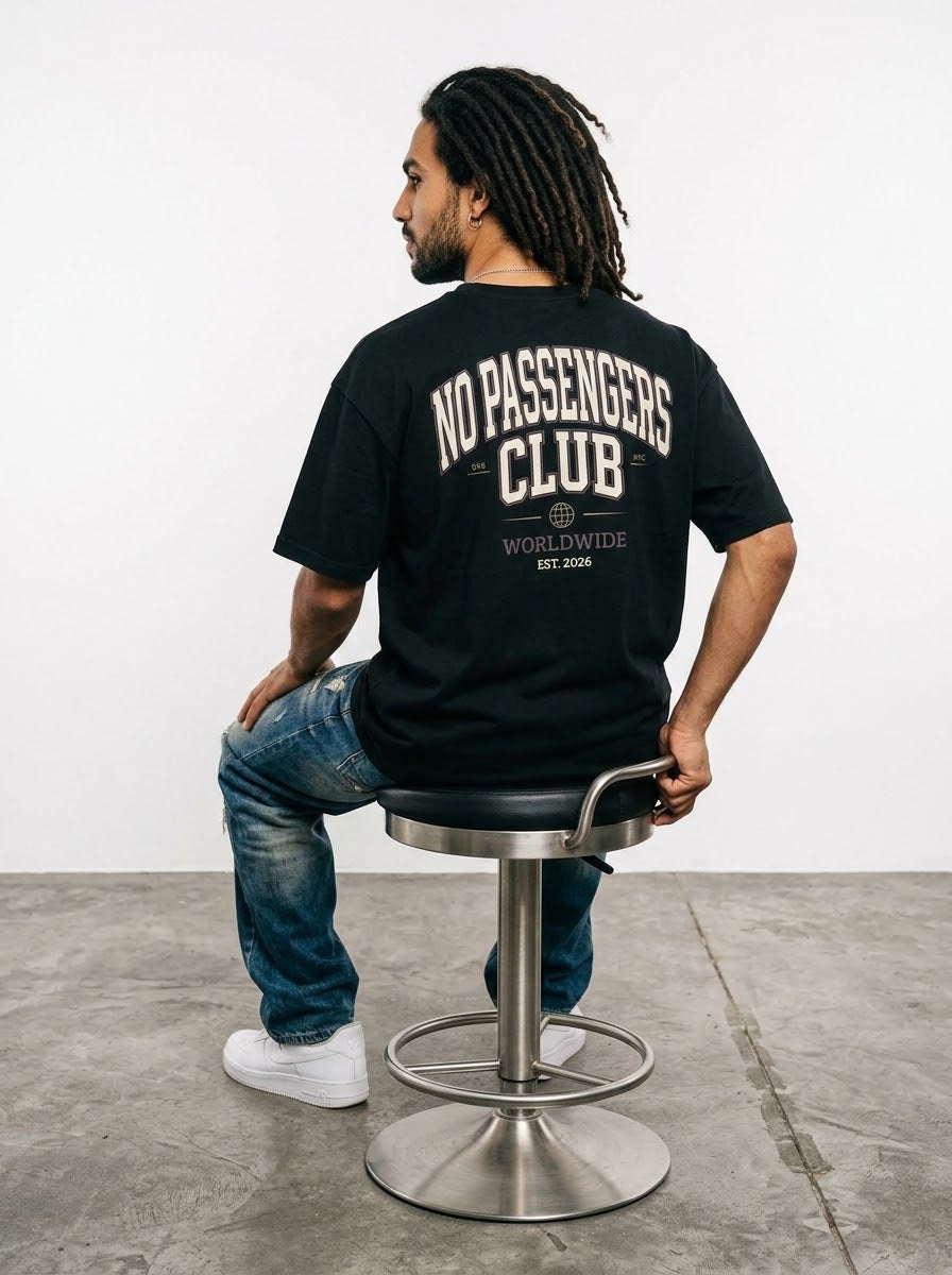 NO PASSENGERS UNIVERSITY Oversized Black T-shirt