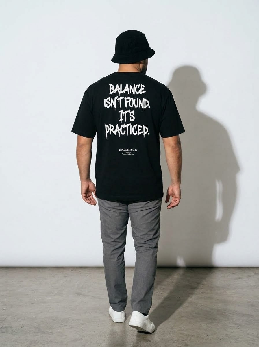 BALANCE ISN'T FOUND Oversized Black T-shirt